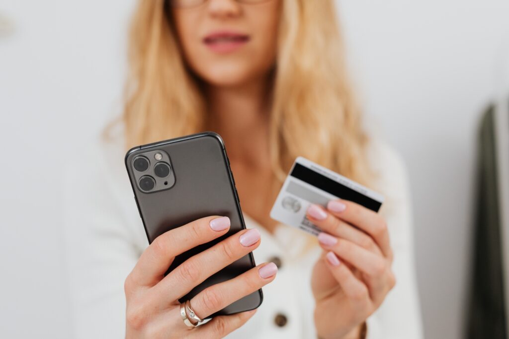 Common Credit Mistakes Students Should Avoid